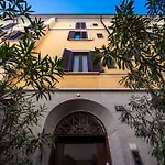 Апартаменты Madonnina Boutique Милан